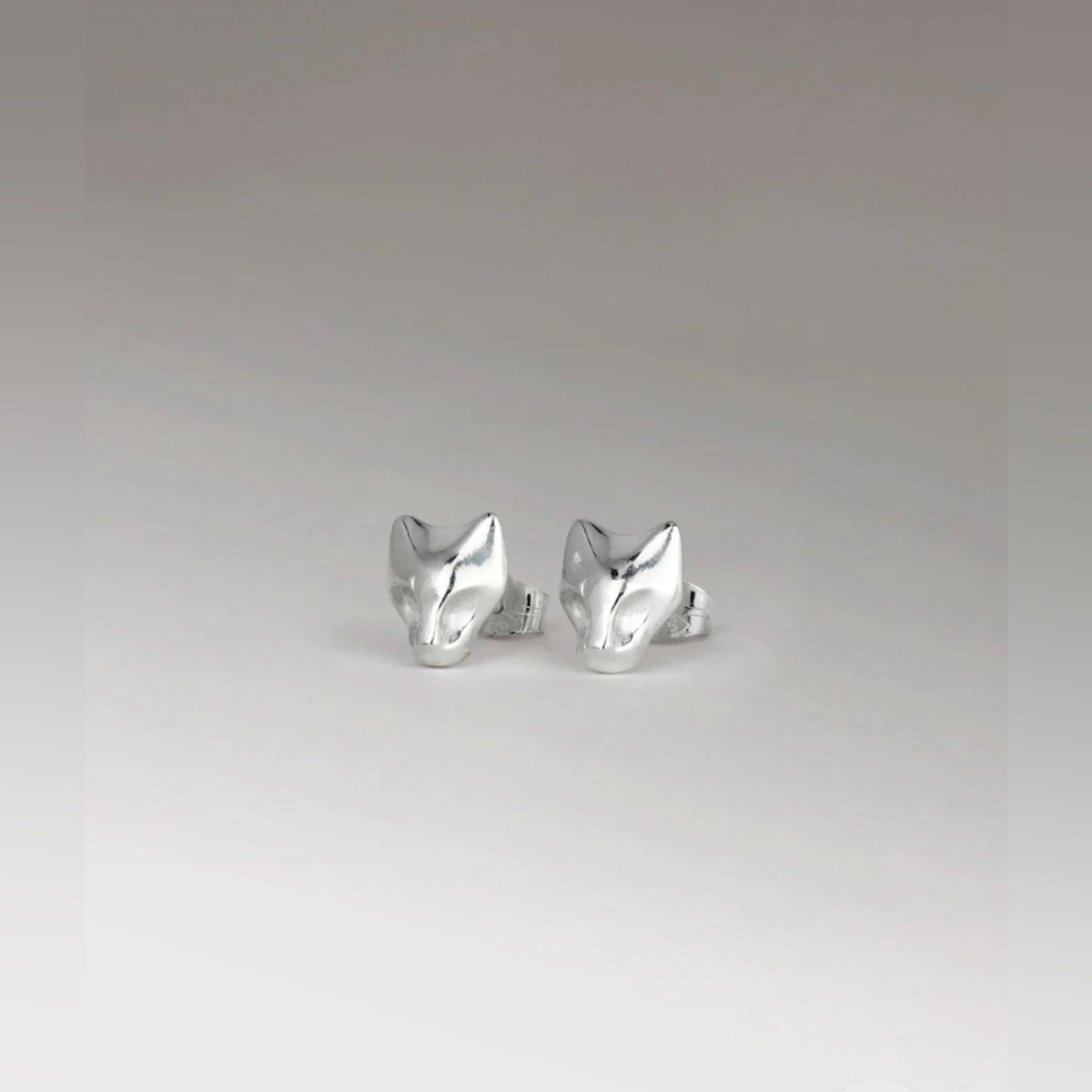 Swedish Handcrafted/Upcycled 935
Sterling Silver Lynx Earrings. 🆕 💕